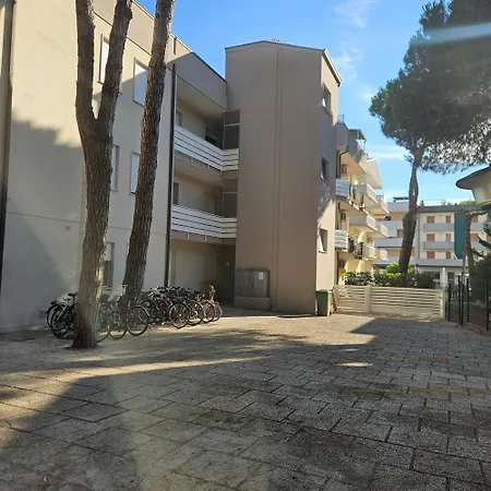 Sea Side Sage Apartmán *